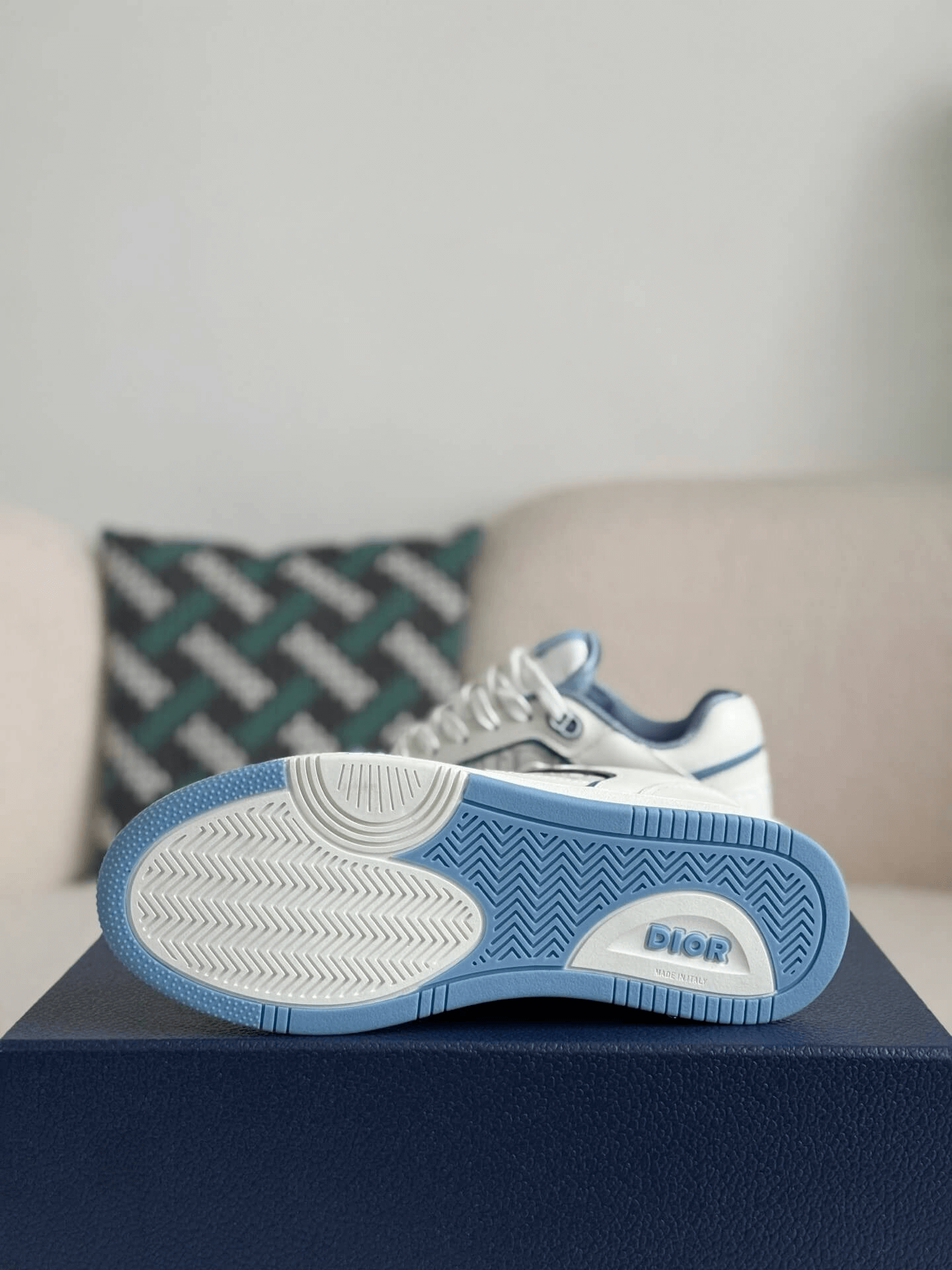 Dior B27 Low-Top Sneaker White and Light Blue Smooth Calfskin with White Dior Oblique Jacquard Panel