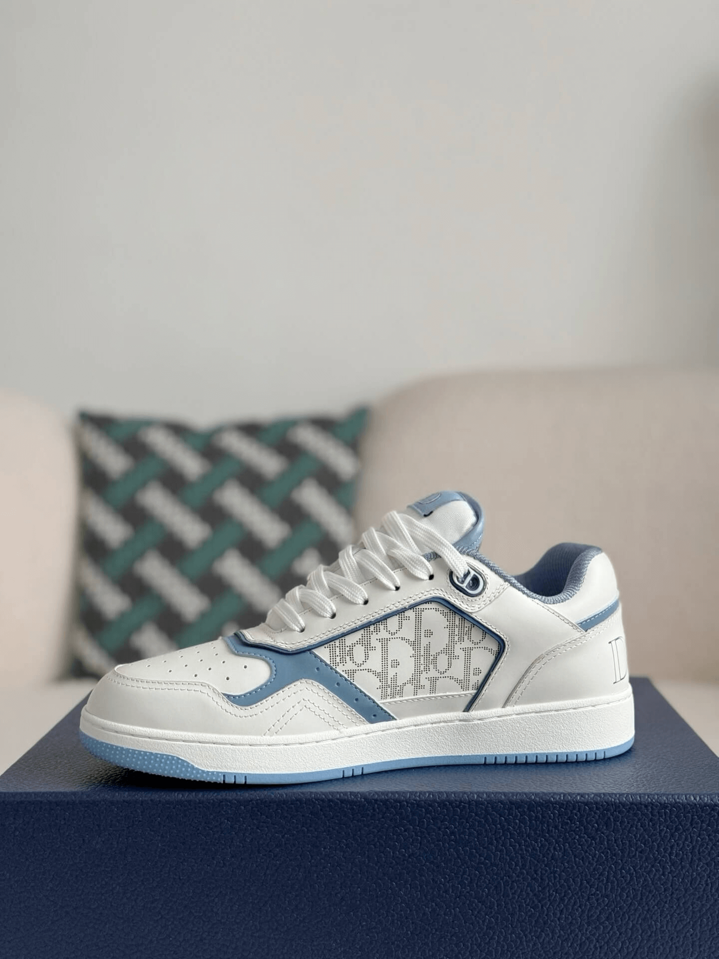 Dior B27 Low-Top Sneaker White and Light Blue Smooth Calfskin with White Dior Oblique Jacquard Panel