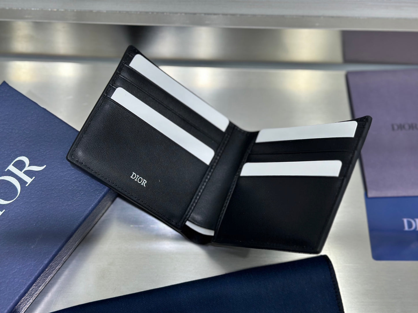Dior Men's CD Icon Bifold Wallet - Gris Flanelle Grained Calfskin Grey Leather Billfold
