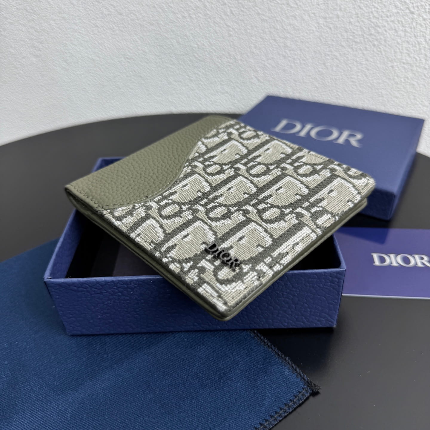 Dior Men's Saddle Bifold Wallet - Khaki Grained Calfskin & Beige/Olive Oblique Jacquard