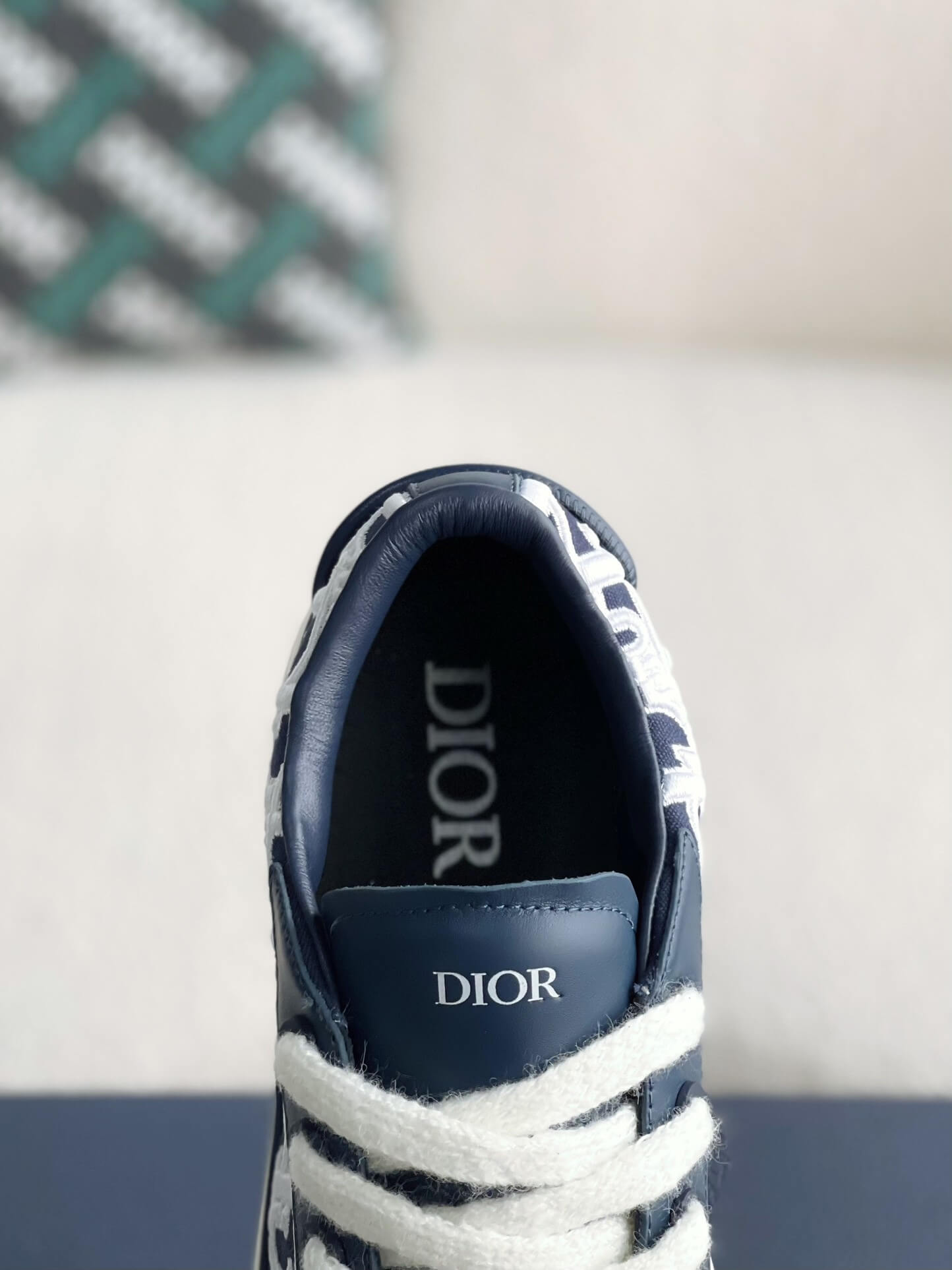 Dior B33 Smooth Calfskin Oblique Raised Embroidery Navy Blue Sneaker