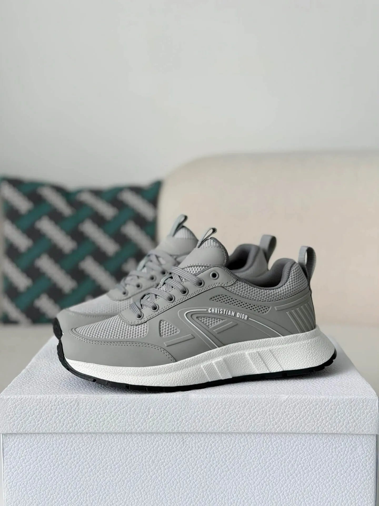 Dior Chrono Sneaker – Grey Technical Mesh & Leather