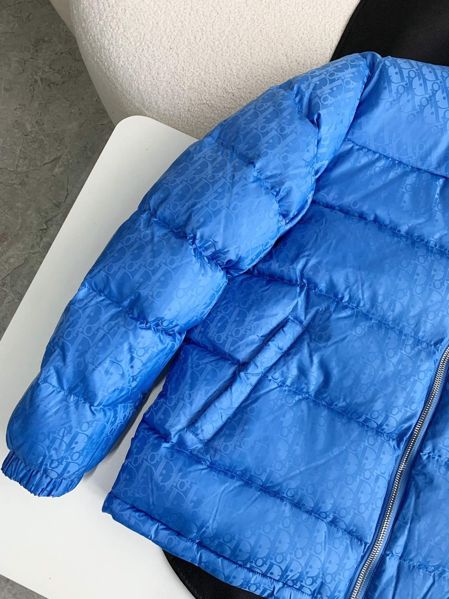 Dior oblique puffer jacket blue online