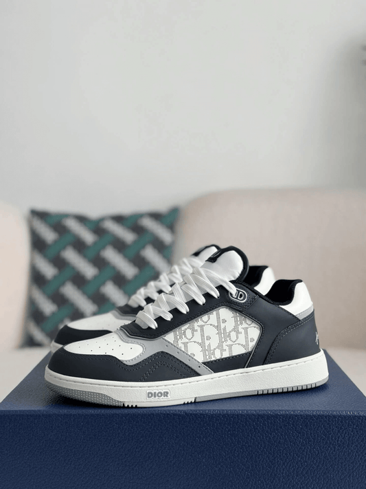 Dior B27 Low-Top Sneaker Navy and White Smooth Calfskin with White Dior Oblique Jacquard Panel