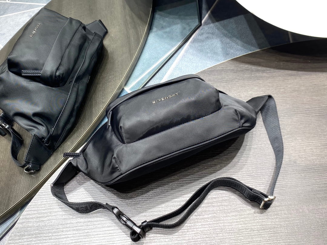 Givenchy Black Logo-Plaque Belt Bag