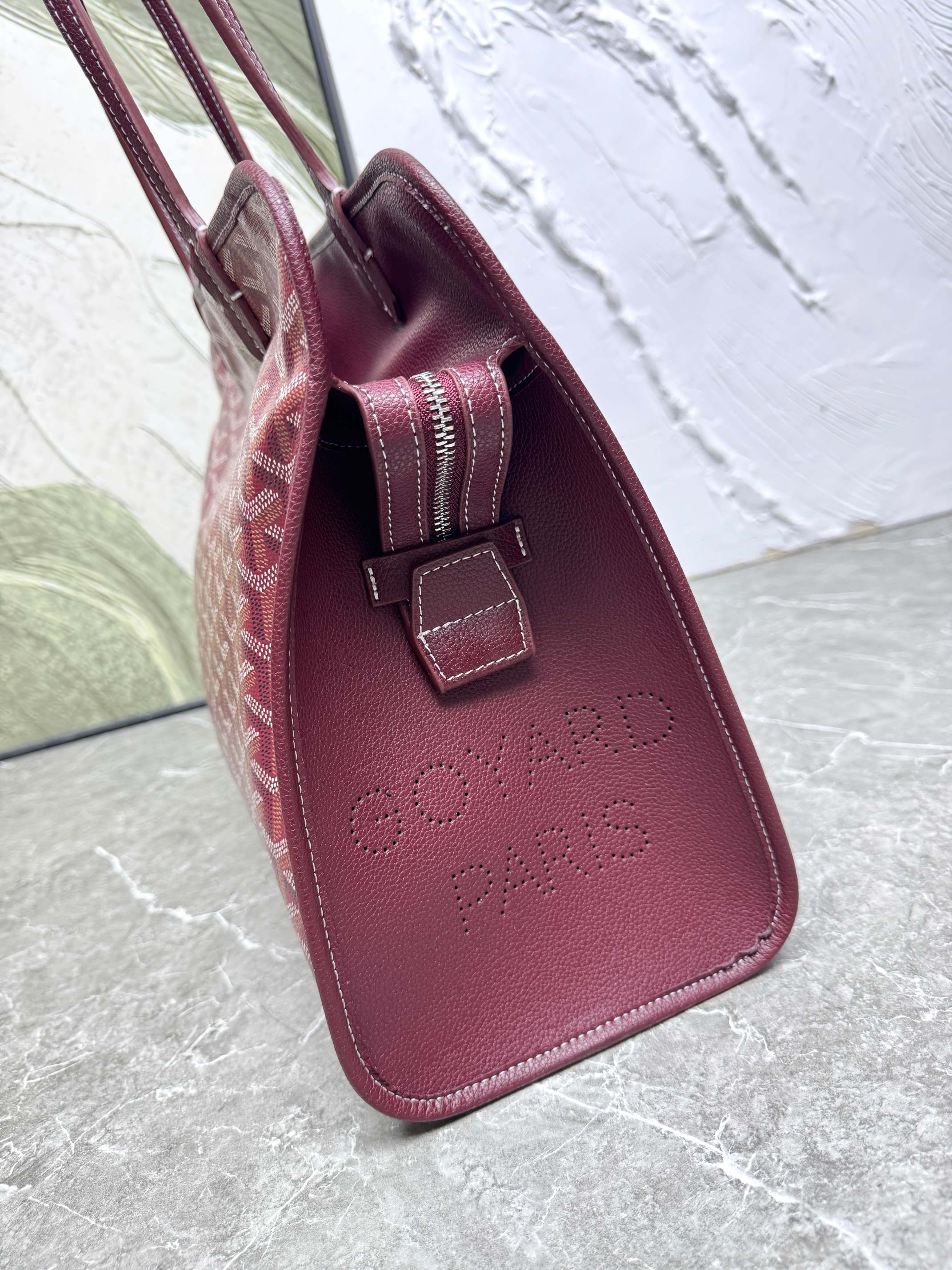 Goyard Hardy PM Bag - Burgundy Goyardine Coated Canvas Zippered