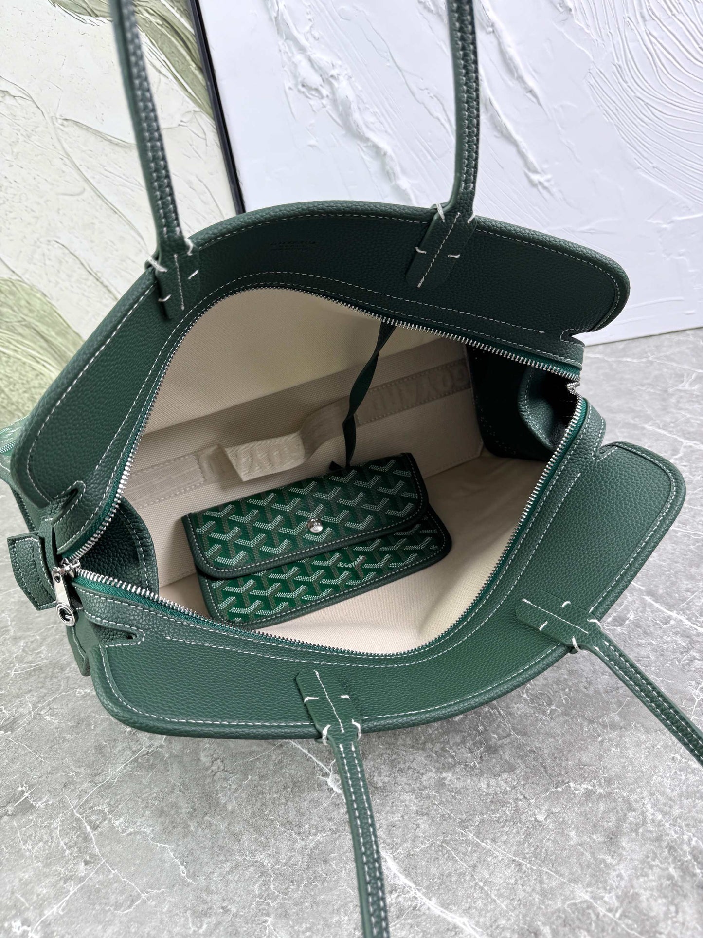 Goyard Hardy PM Bag - Green Goyardine Coated Canvas Zippered Tote