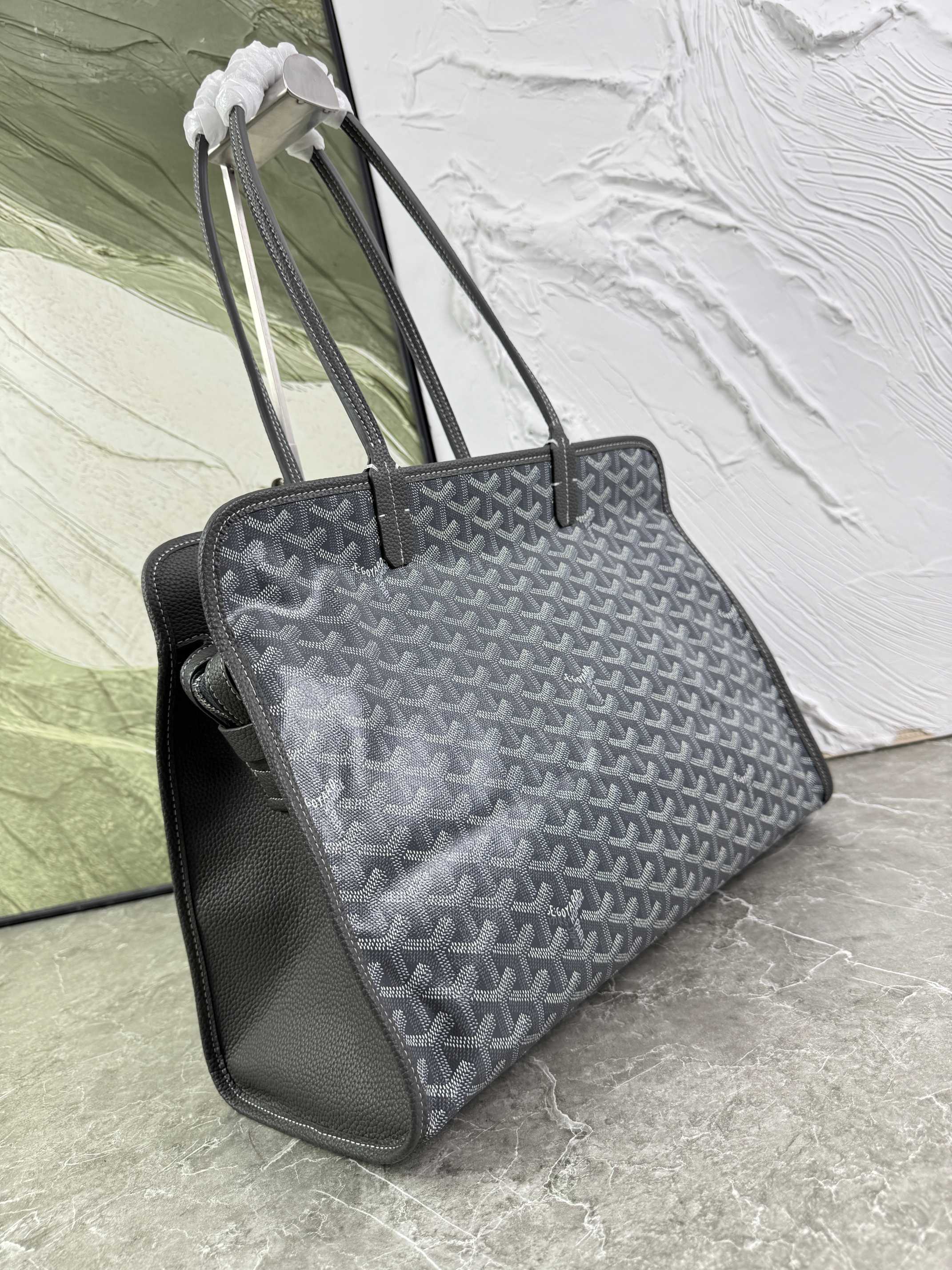 Goyard Hardy PM Bag - Grey Goyardine Coated Canvas Zippered Tote
