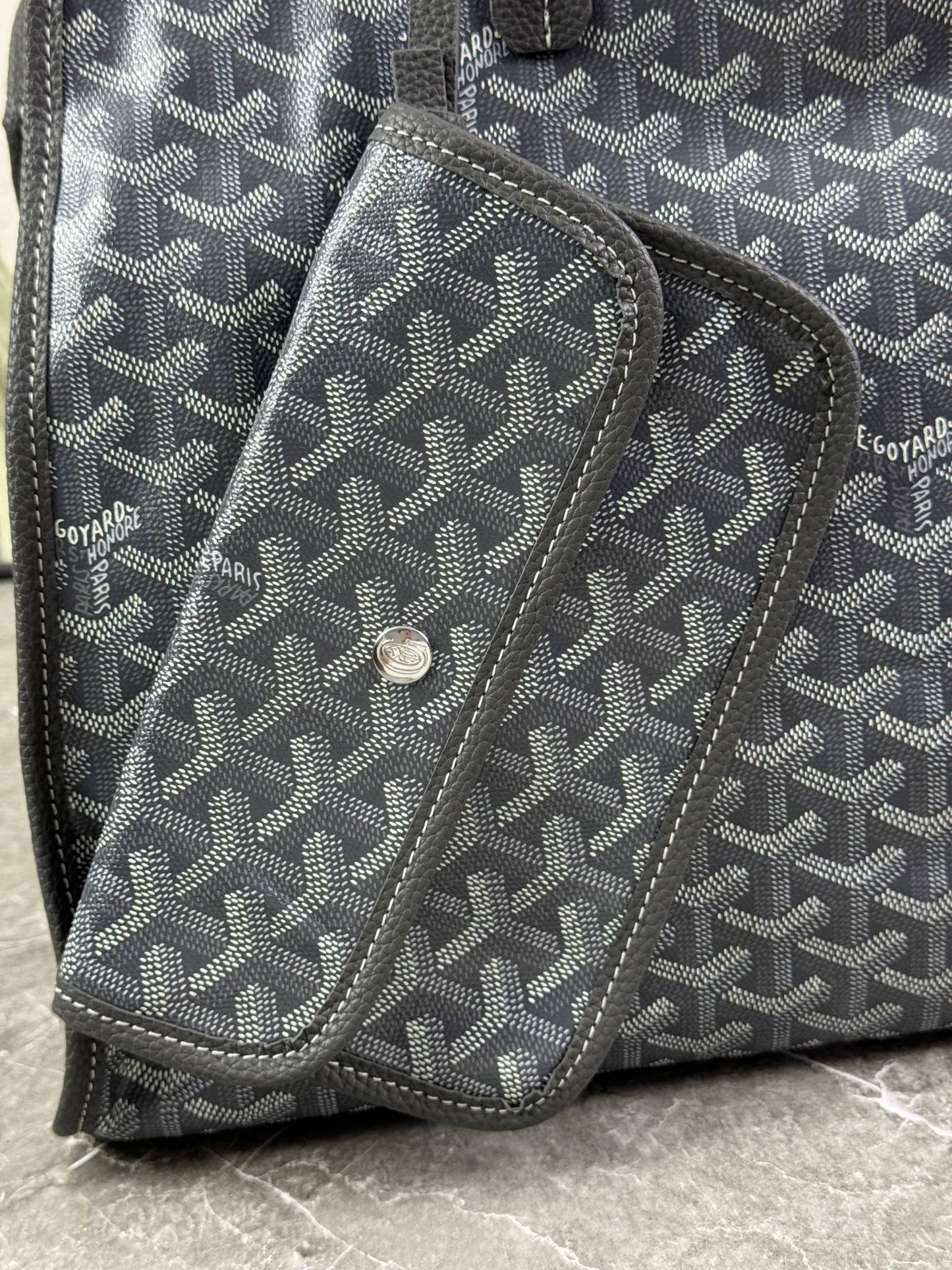 Goyard Hardy PM Bag - Grey Goyardine Coated Canvas Zippered Tote