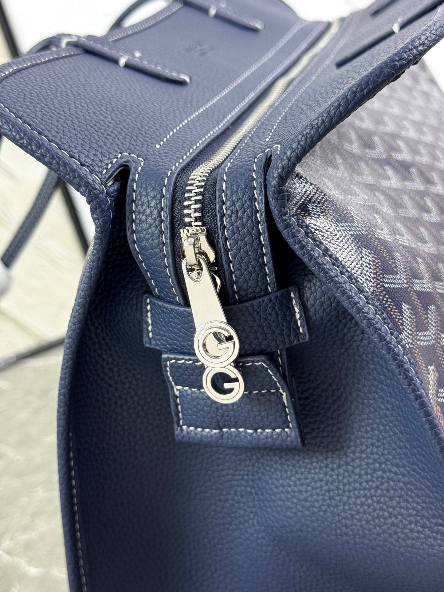 Goyard Hardy PM Bag - Navy Blue Goyardine Coated Canvas Zippered Tote