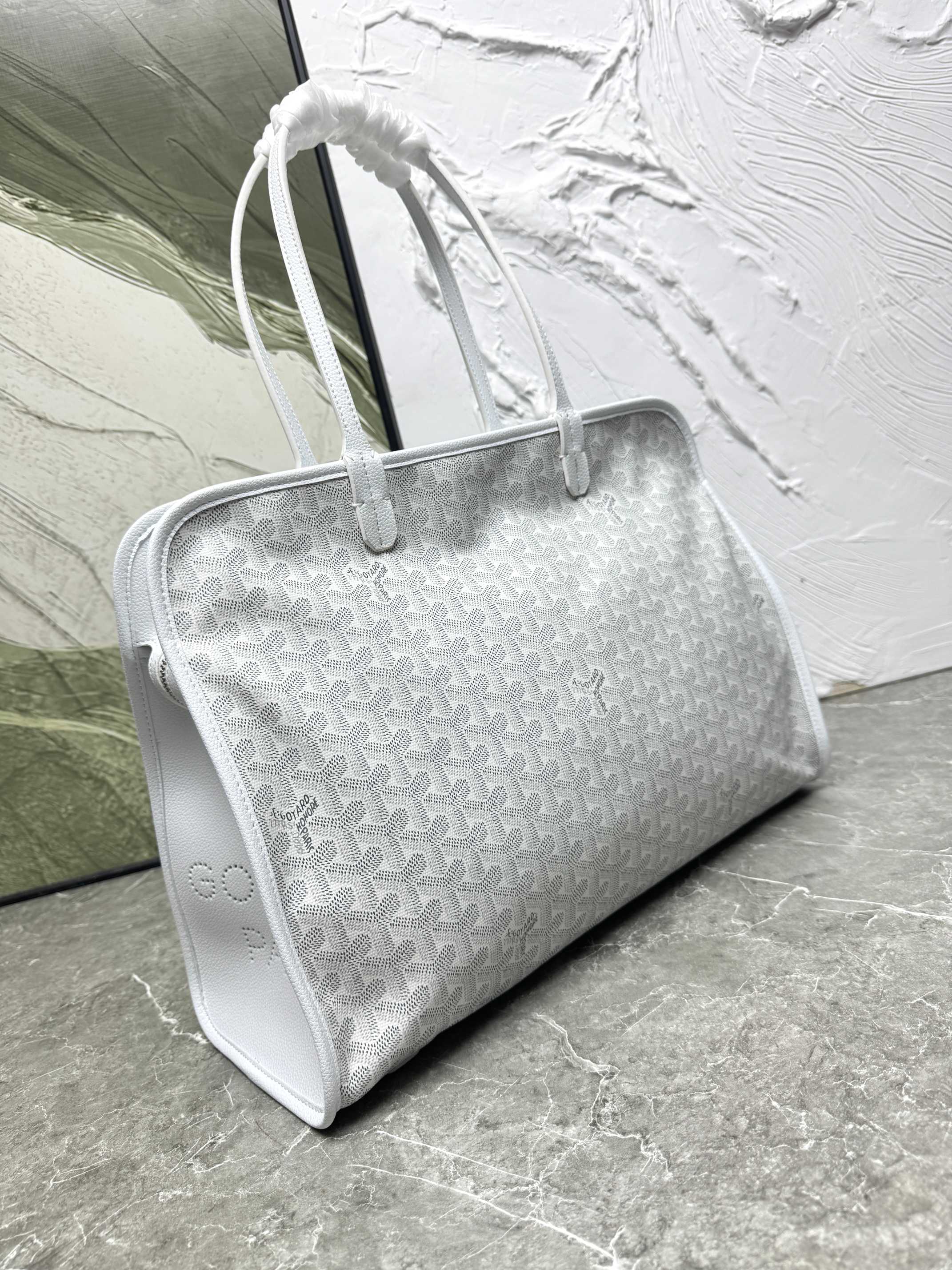 Goyard Hardy PM Bag - White Goyardine Coated Canvas Zippered Tote