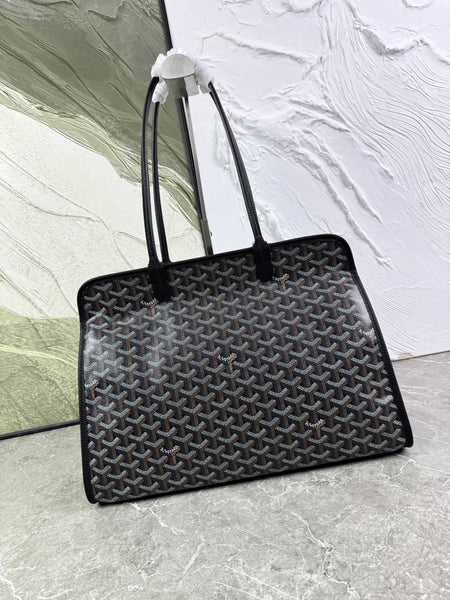 GOYARD トートバッグ ブラック Goyard Hardy PM Bag - All-Black Goyardine Coated Canvas Zippered