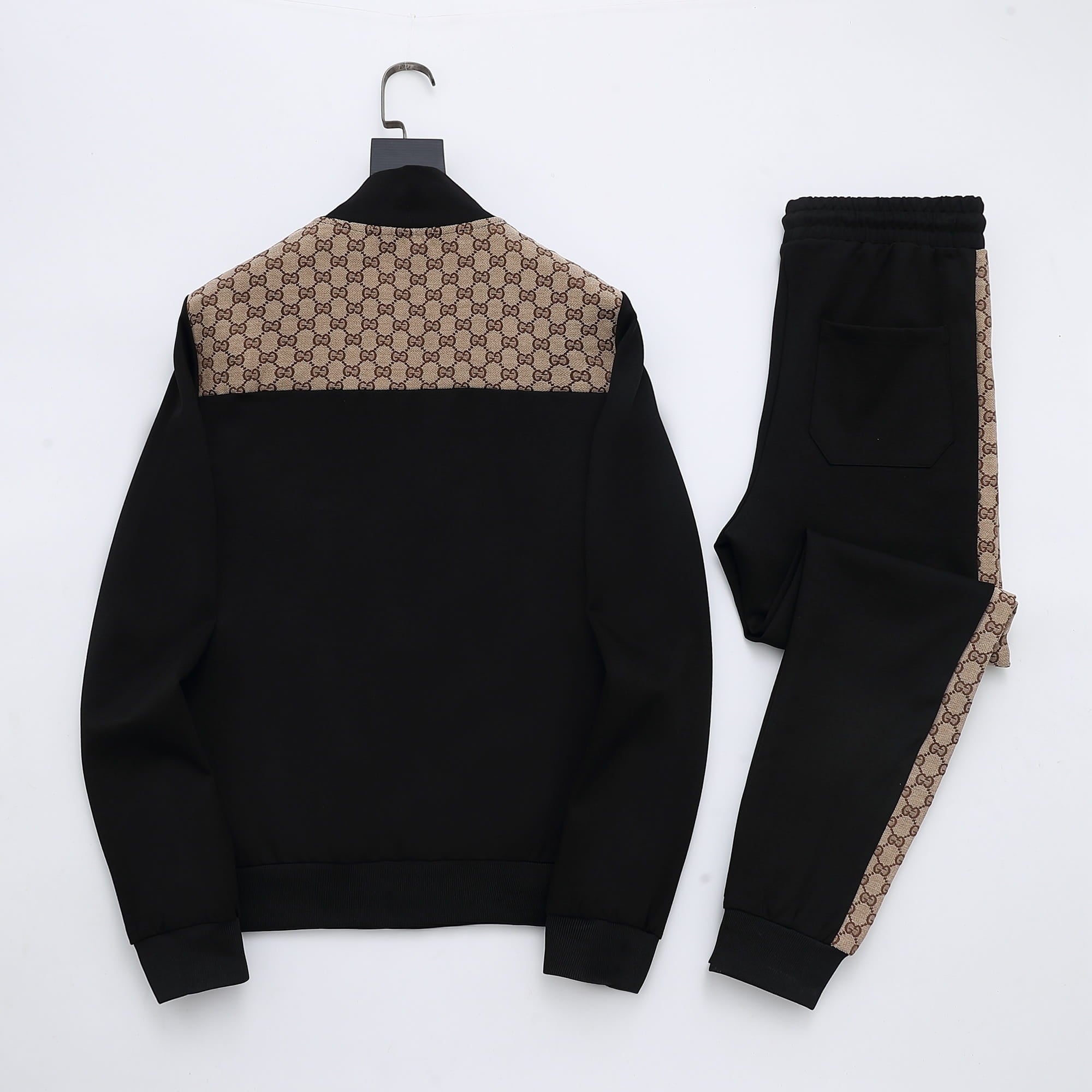 ユ*メ様 GUCCI/グッチ　モノグラムシェリーライントラッカーセットアップ Gucci GG Supreme Color-Block Tracksuit - Black Jersey Zip Jacket