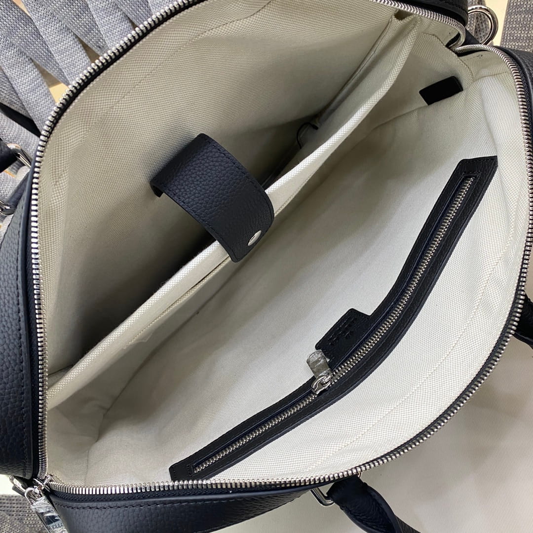 Gucci Jumbo GG Briefcase - Black Embossed Leather Business Bag