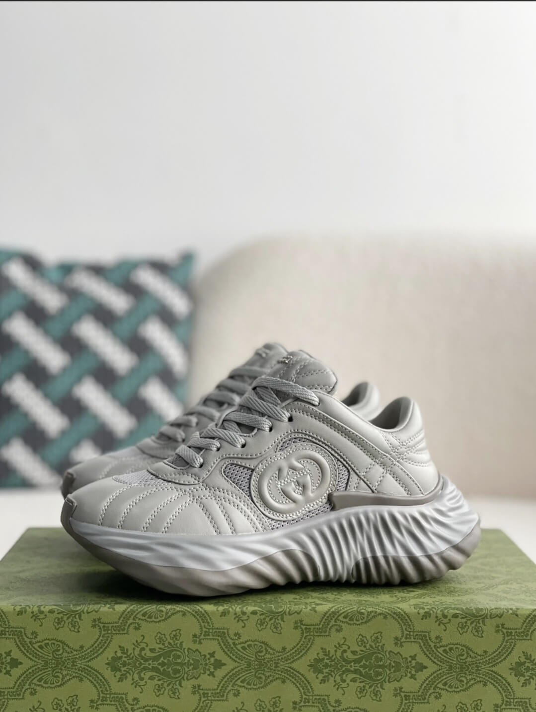 Runner Gucci Rhinestone Gucci GG Runner Sneaker – Grey Quilted Leather & Mesh – HolloShoe