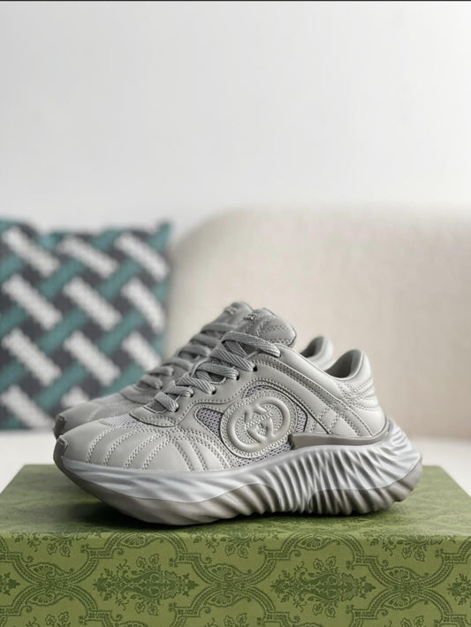Gucci Ripple Trainer Grau