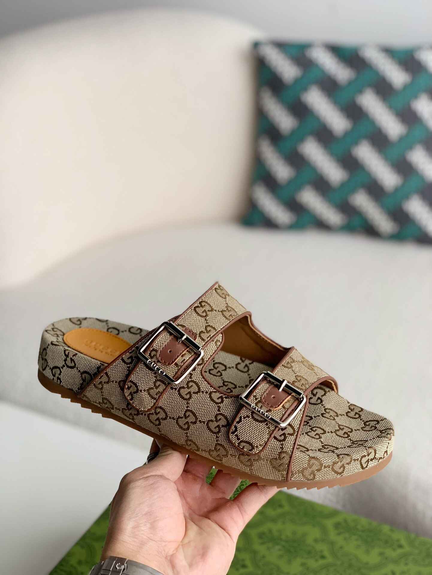 Gucci GG Supreme Slide Sandal – Beige & Ebony Canvas with Double Buckle