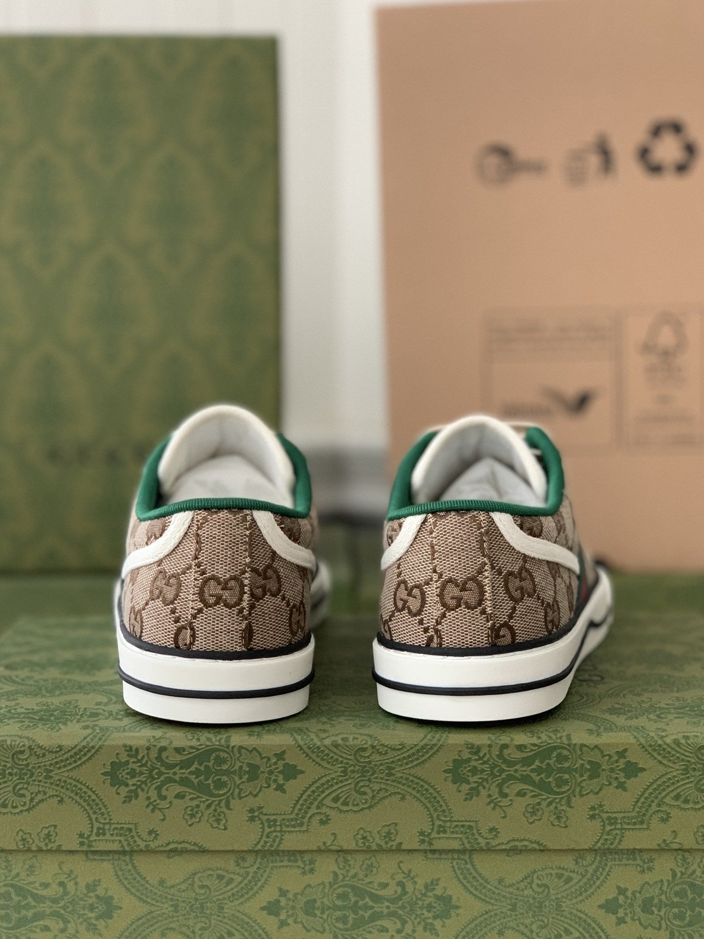Gucci Tennis 1977 Sneaker – Beige GG Supreme Canvas & Web Stripe