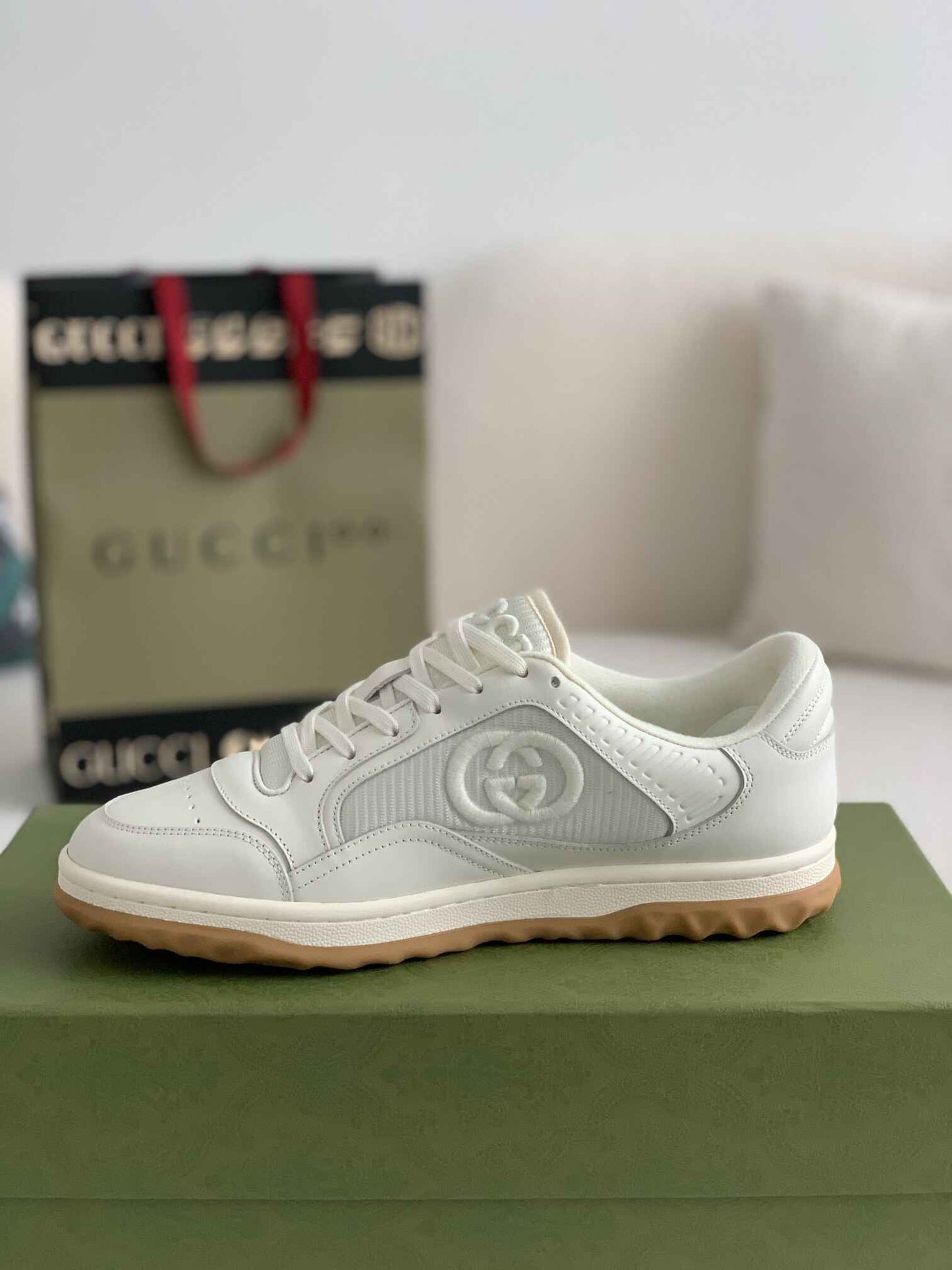 Gucci MAC80 Off-White Leather Sneakers.