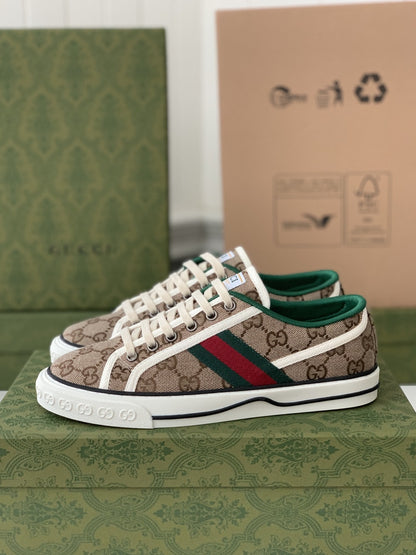 Gucci GG Tennis 1977 Beige Trainer Low-Top Sneakers.