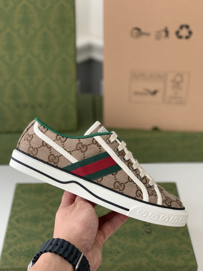 Gucci GG Tennis 1977 Beige Trainer Low-Top Sneakers.