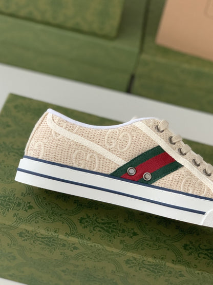 Gucci GG Tennis 1977 Cream Trainer Low-Top Sneakers.