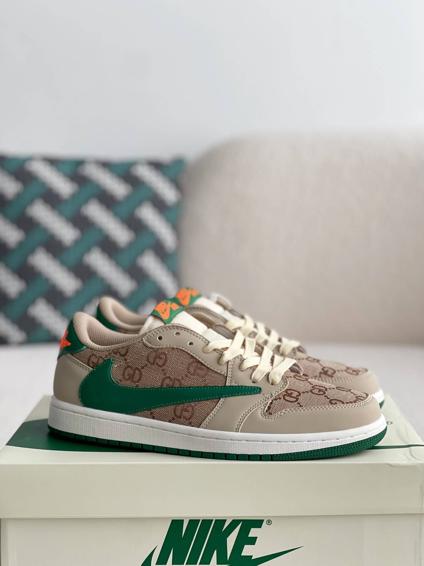 Gucci and nike trainers hotsell