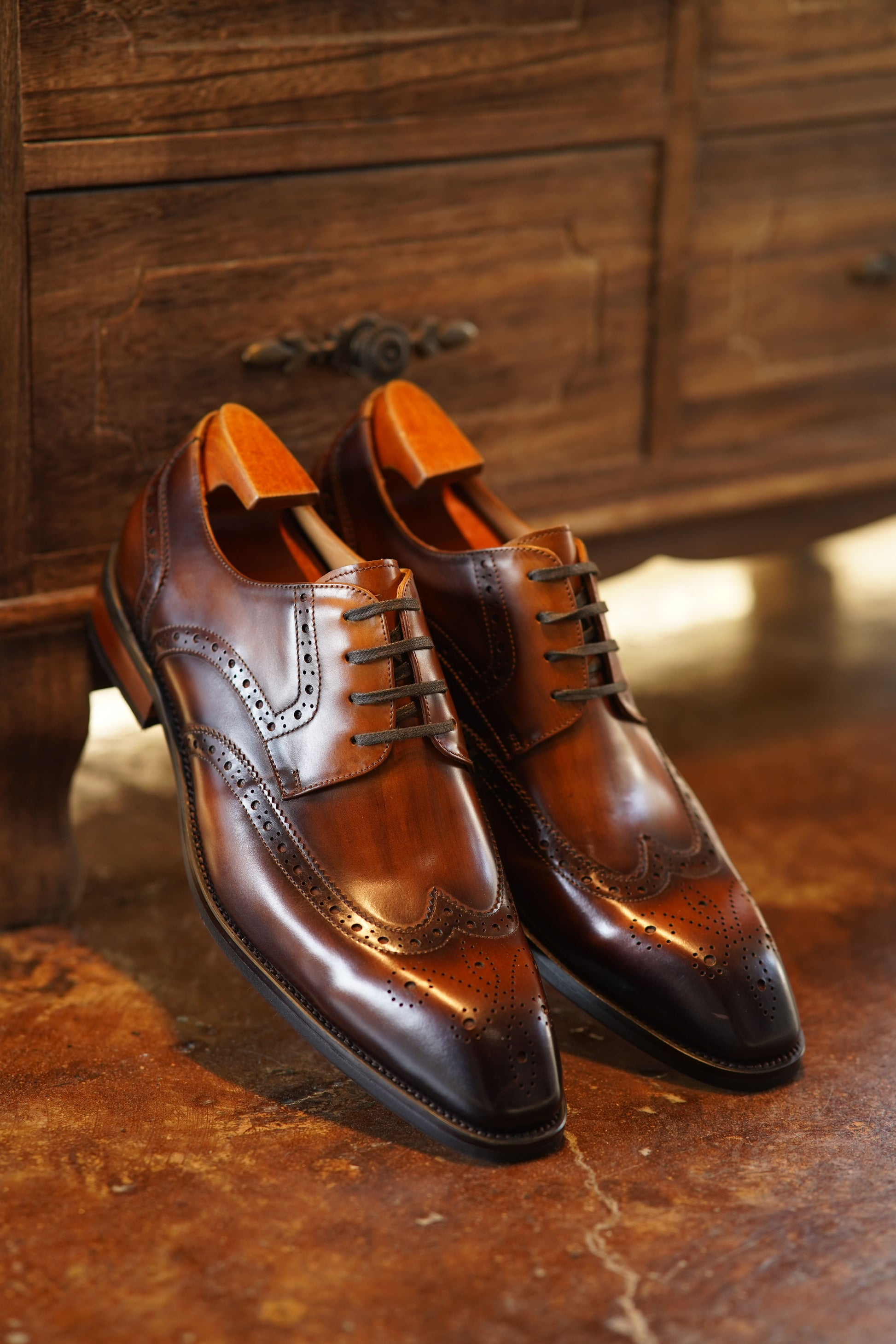 Hand-Painted Brown & Black Shaded Derby Shoes 43 Hand-Painted Brown & Black Shaded Derby Shoes 43