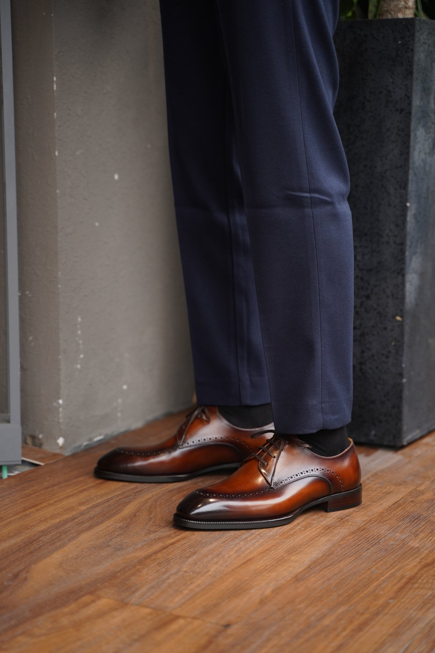 Handcrafted Brown Half-Brogue Derby Shoes - Modern Formality