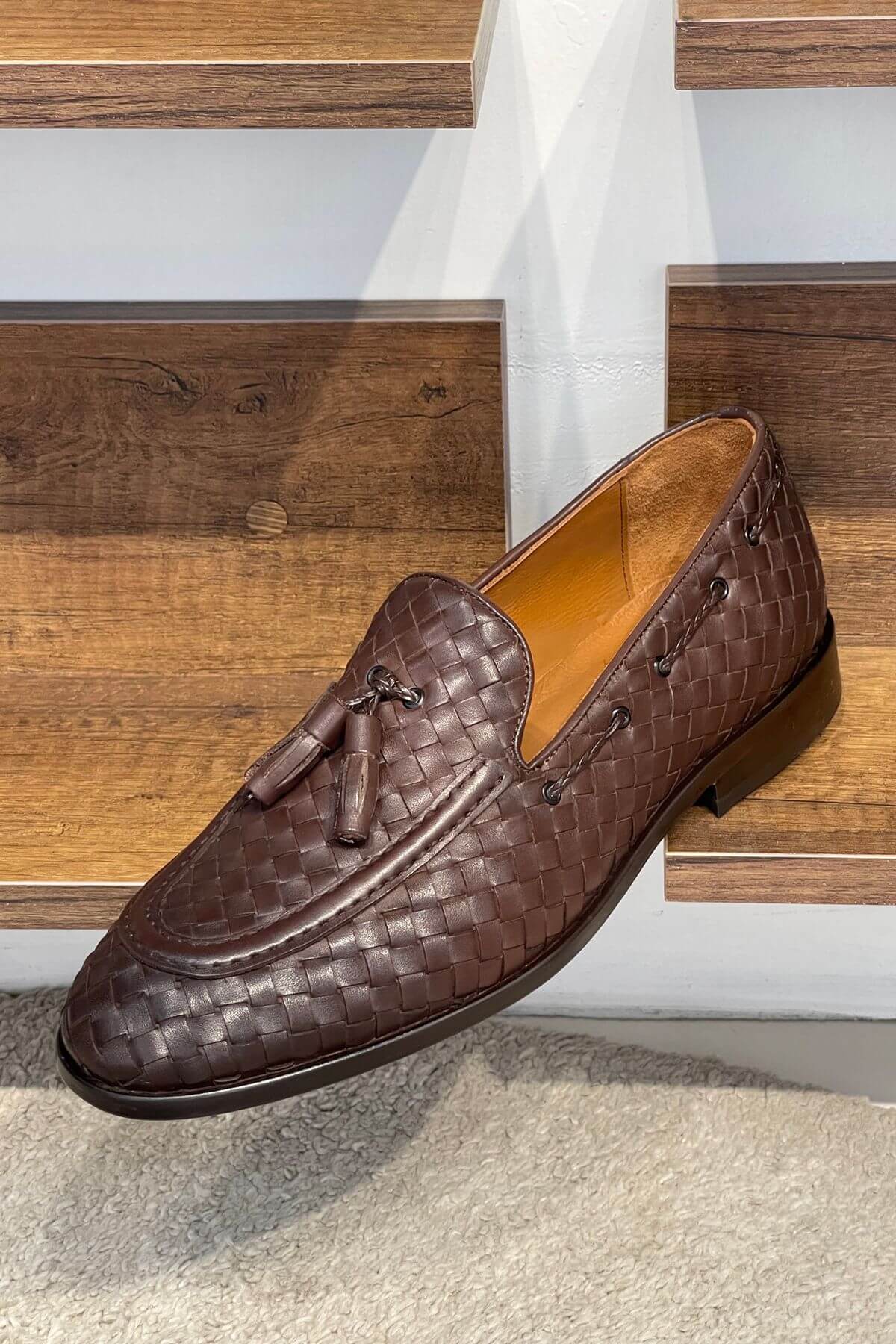 Handcrafted Mahogany Brown Woven Calfskin Tassel Loafers