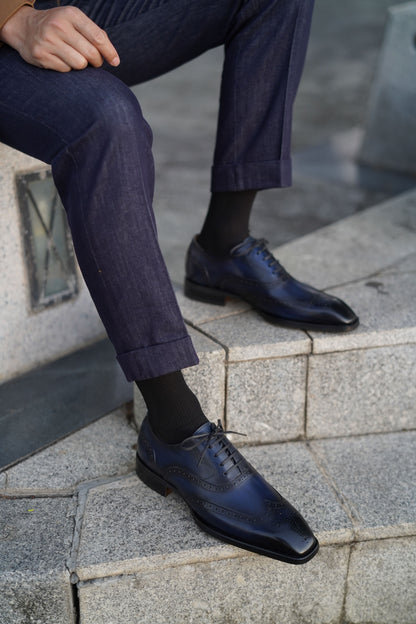 Luxury men’s dress shoes midnight blue wingtip Oxford brogues 