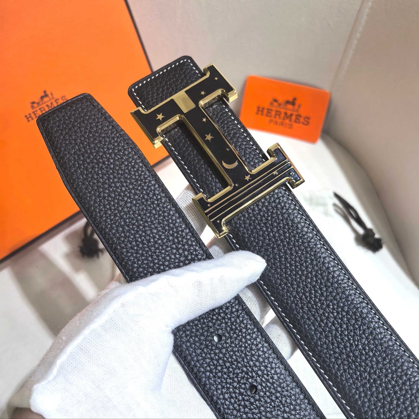 Hermès Black Reversible Leather Strap 32 mm Belt - Gold & Black Celestial H Buckle