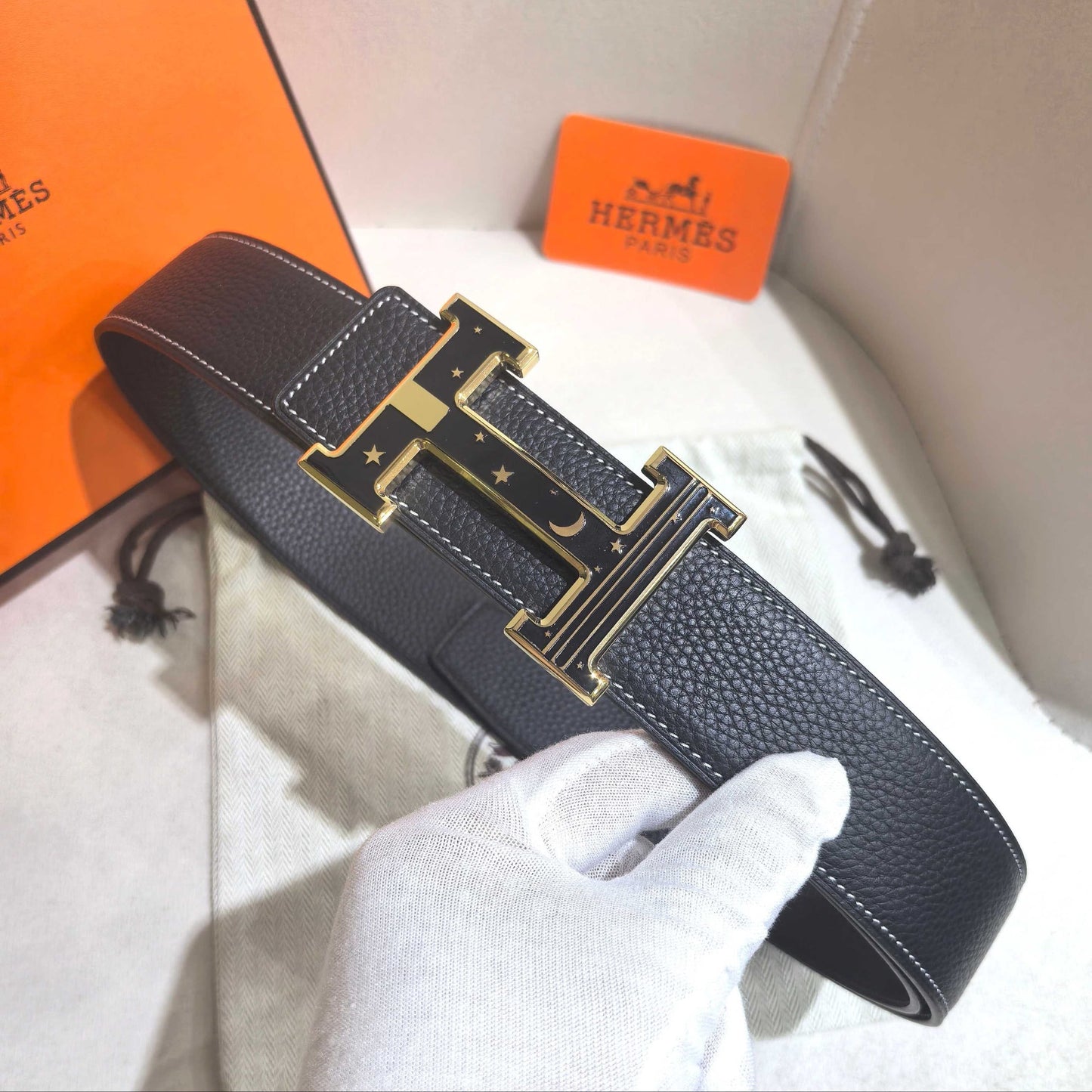 Hermès Black Reversible Leather Strap 32 mm Belt - Gold & Black Celestial H Buckle