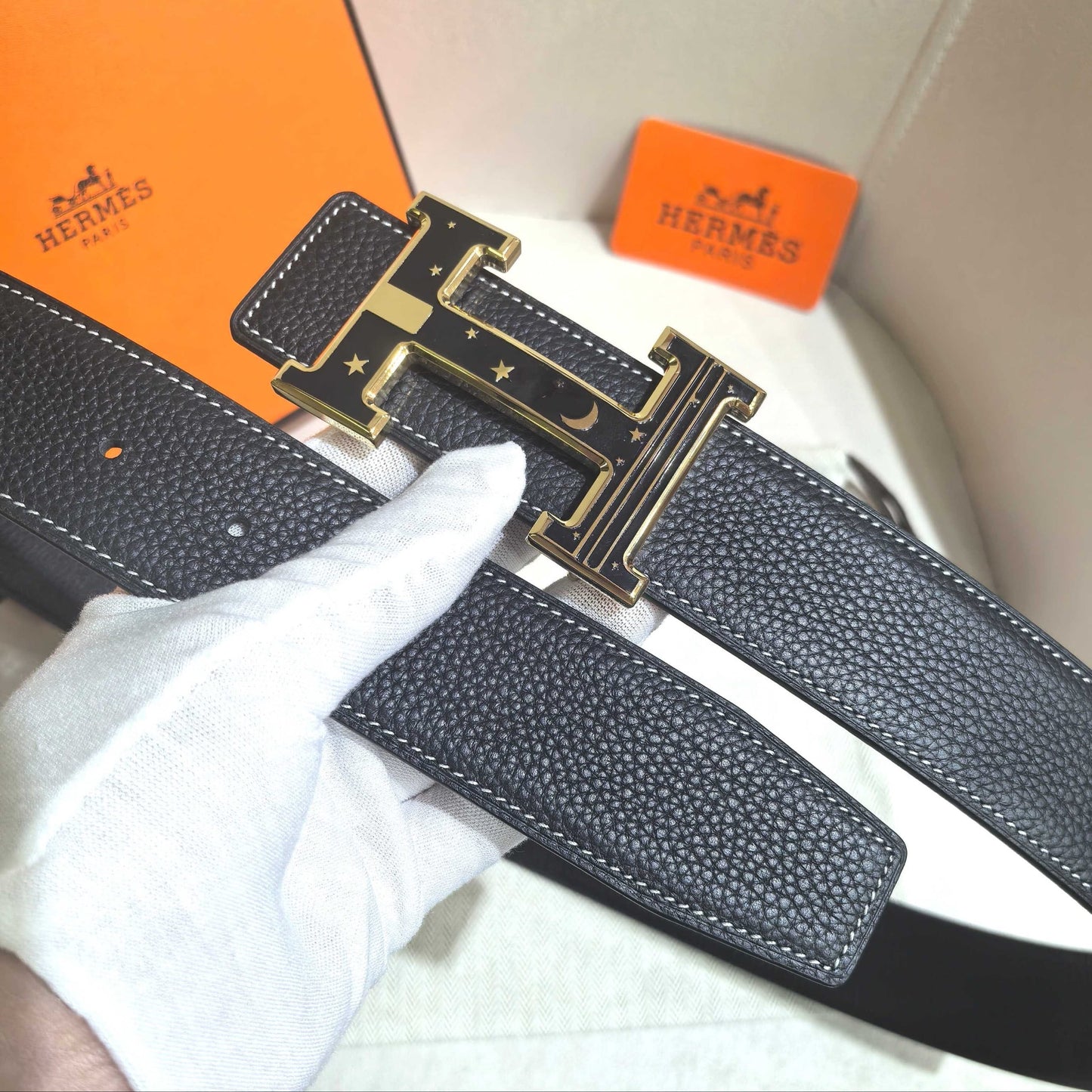 Hermès Black Reversible Leather Strap 32 mm Belt - Gold & Black Celestial H Buckle
