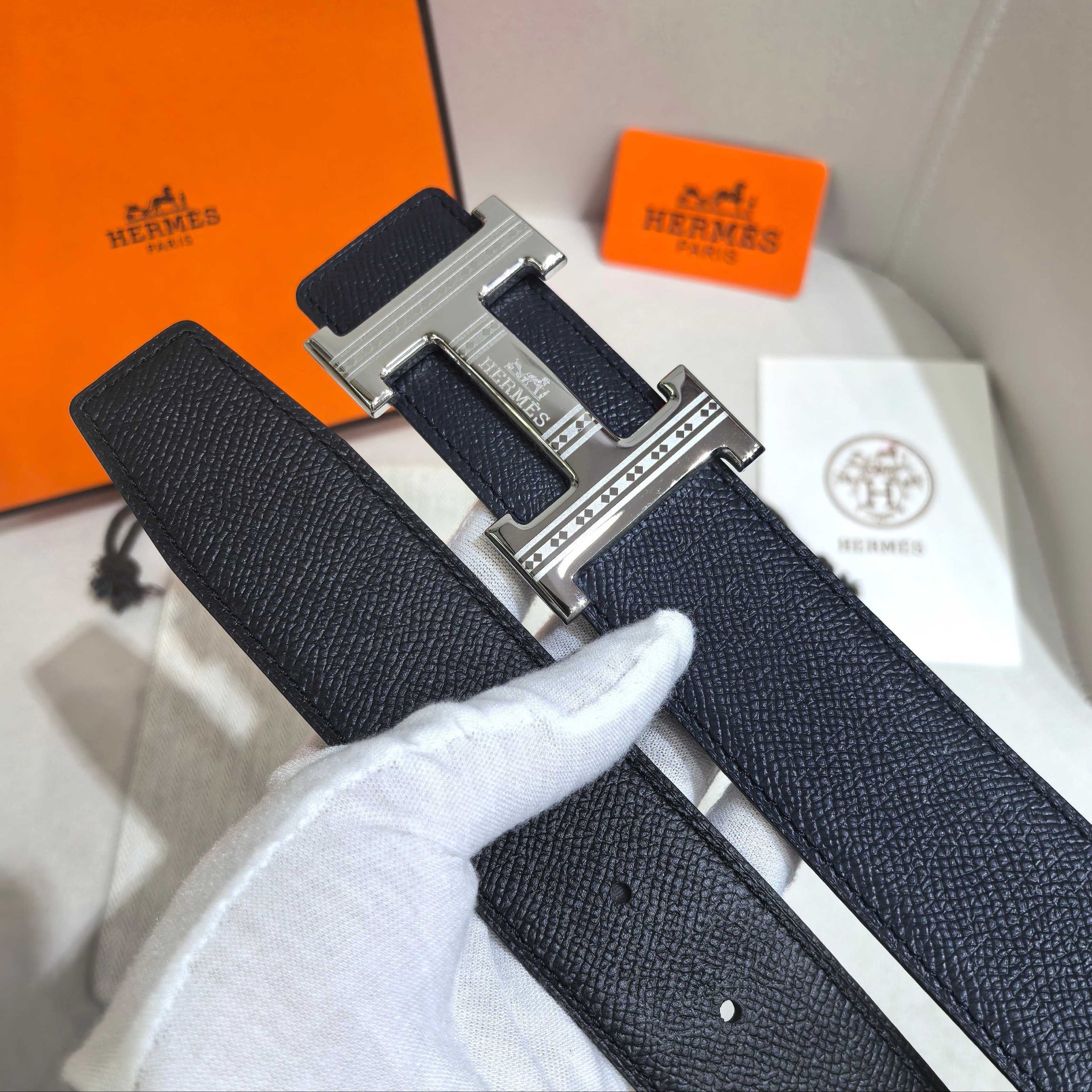 Hermès Marine Blue Reversible Leather Strap 32 mm Belt - Silver