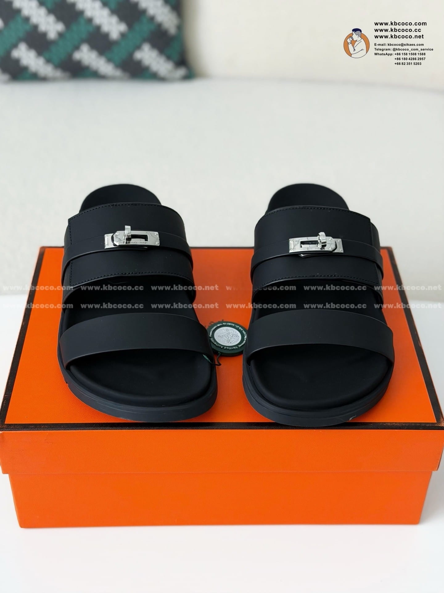Hermès Noir Black Jackson Sandal – HolloShoe