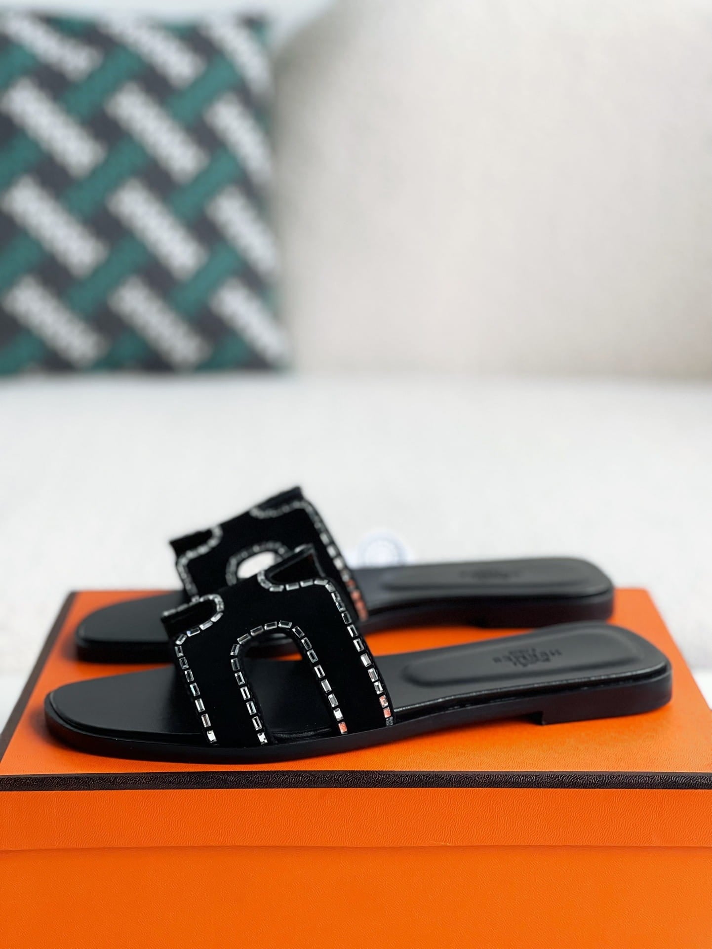 Hermès Noir Black Oran Women's Sandals