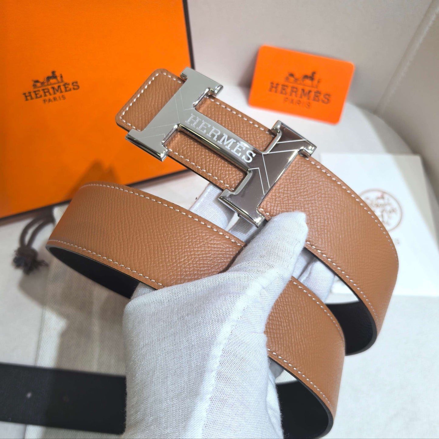 Hermès Reversible Leather Strap 32 mm Belt - Silver H Buckle