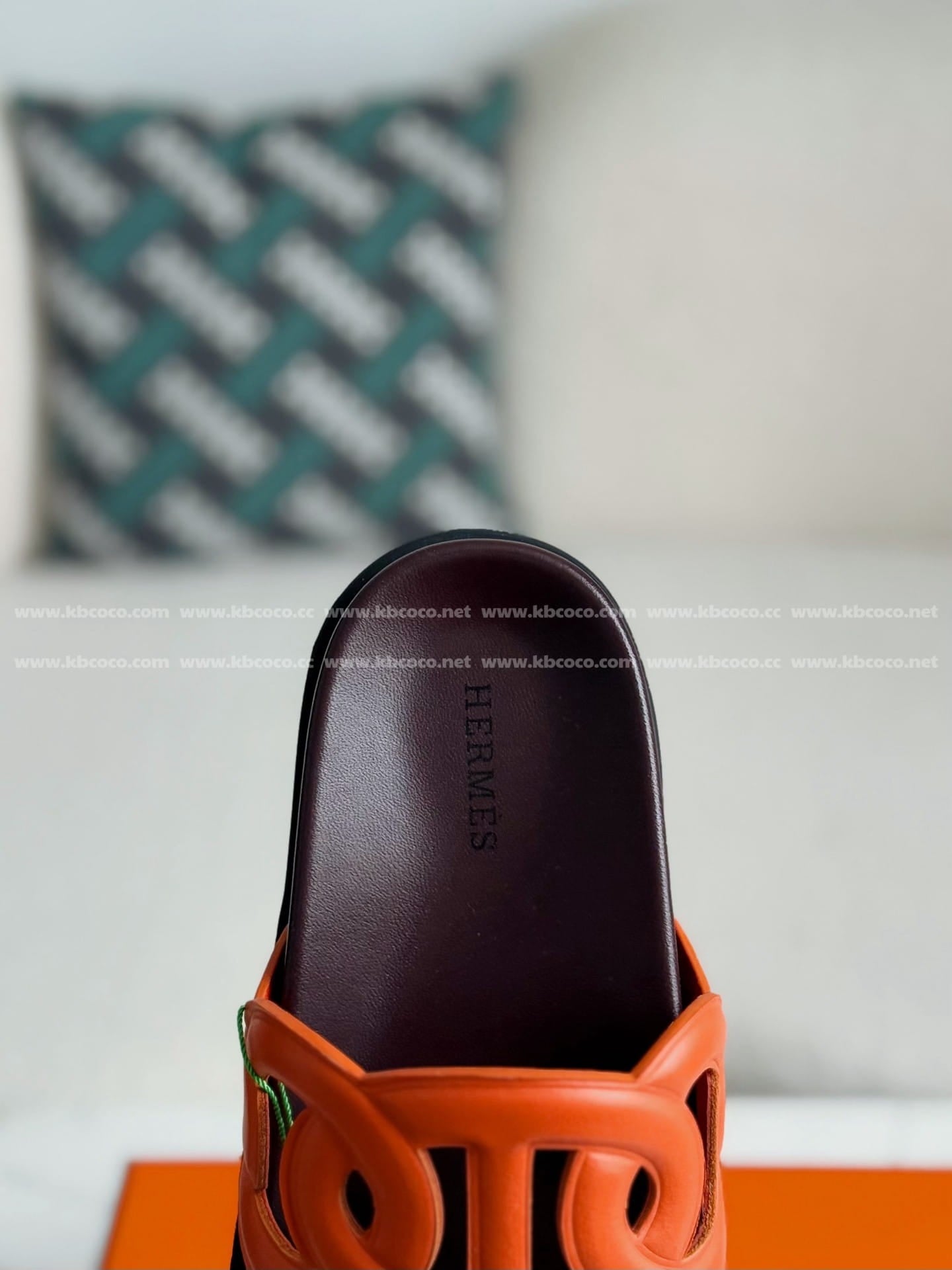 Hermès Women's Extra Sandals - Orange and Pink Chaine d'Ancre Leather Slides