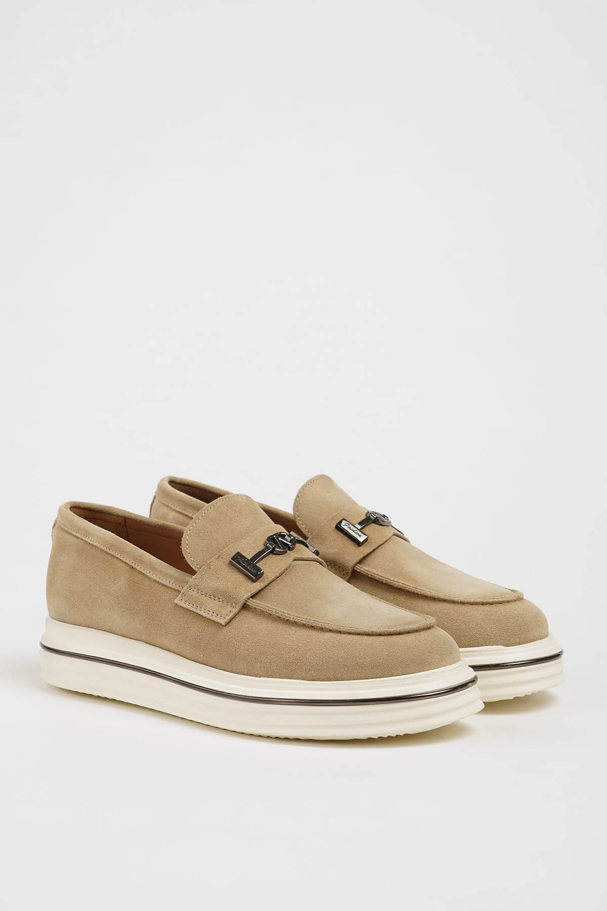 HolloShoe Beige Nubuck Leather Slip-On Loafers with Horsebit Detailing – side view of pair, highlighting premium beige nubuck leather and a modern white platform sole.