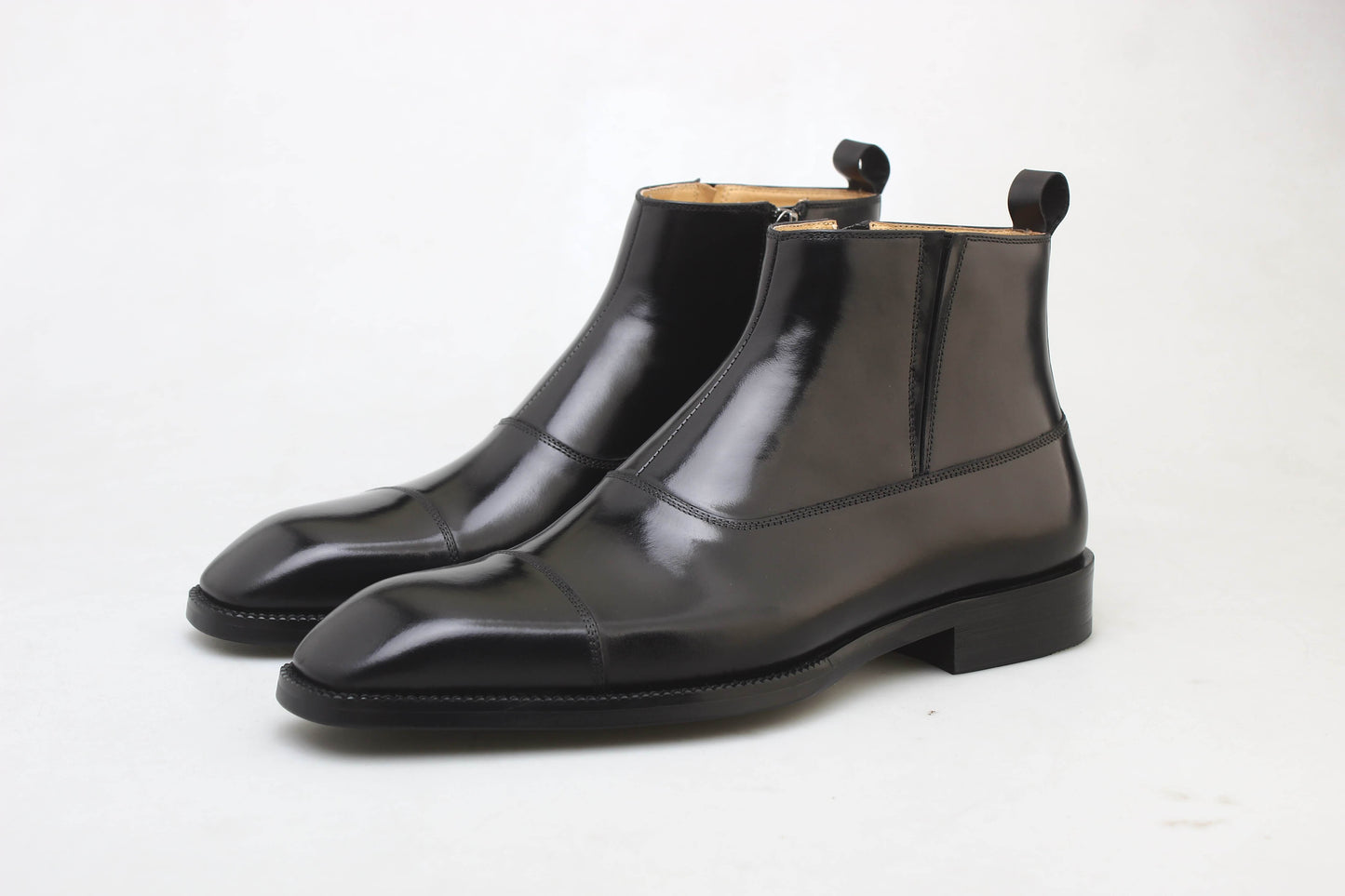 HolloShoe Black Leather Zip-Up Ankle Boots for Modern Sophistication