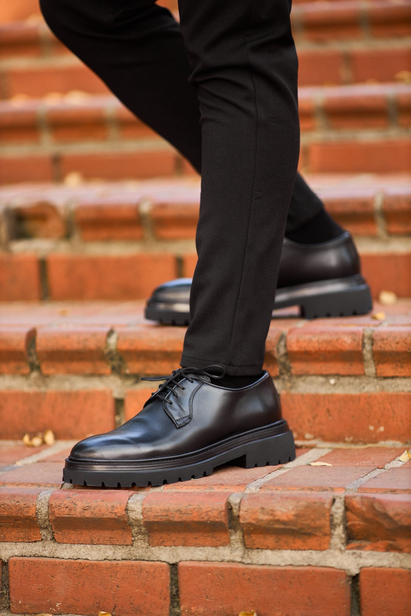 HolloShoe Classic Black Platform Derby Shoes