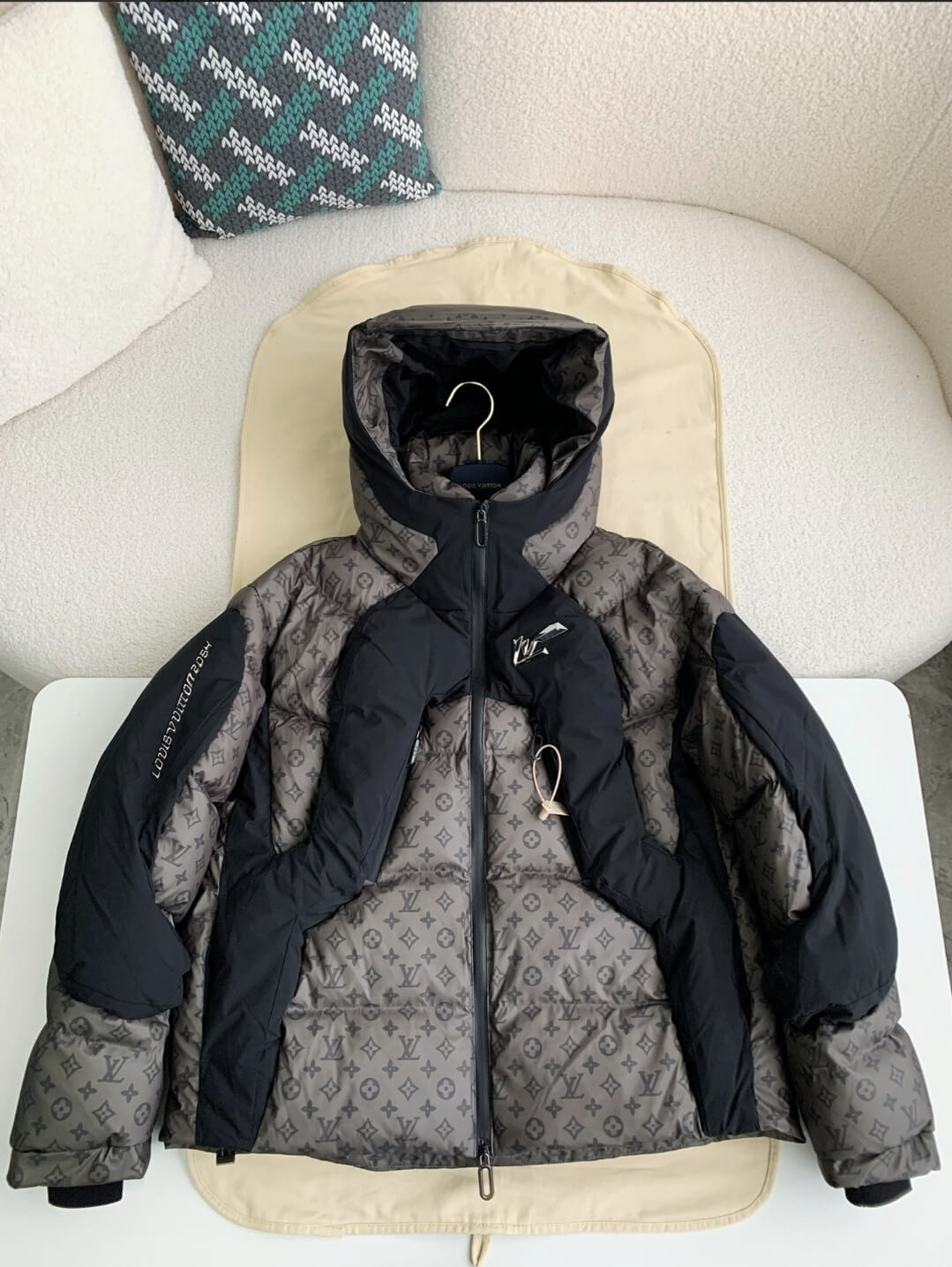 Louis Vuitton 2054 Heat Reactive Puffer Hollo Shoe