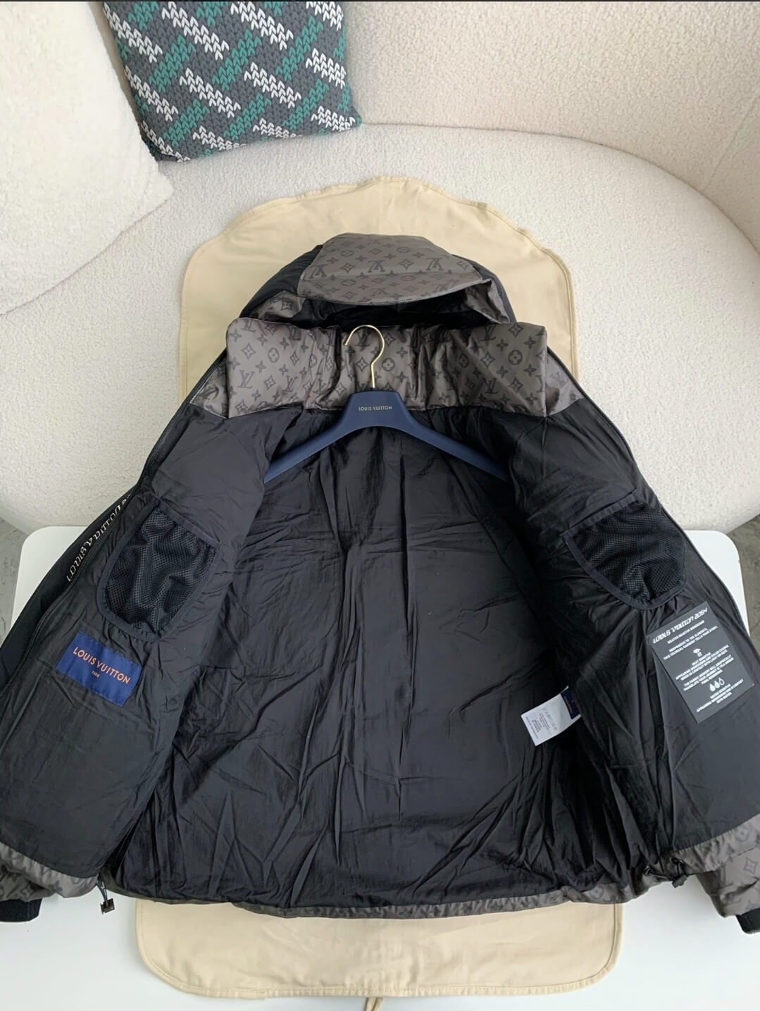 Louis Vuitton 2054 Monogram Puffer Jacket Grey Heat Reactive