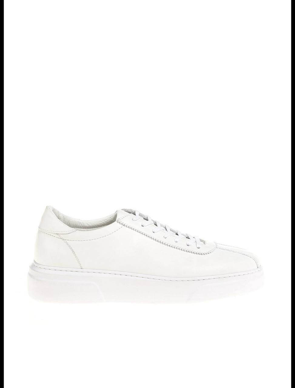 Lamar White Leather Sneaker - Timeless & Versatile Style – side profile, with a sleek silhouette and modern design.