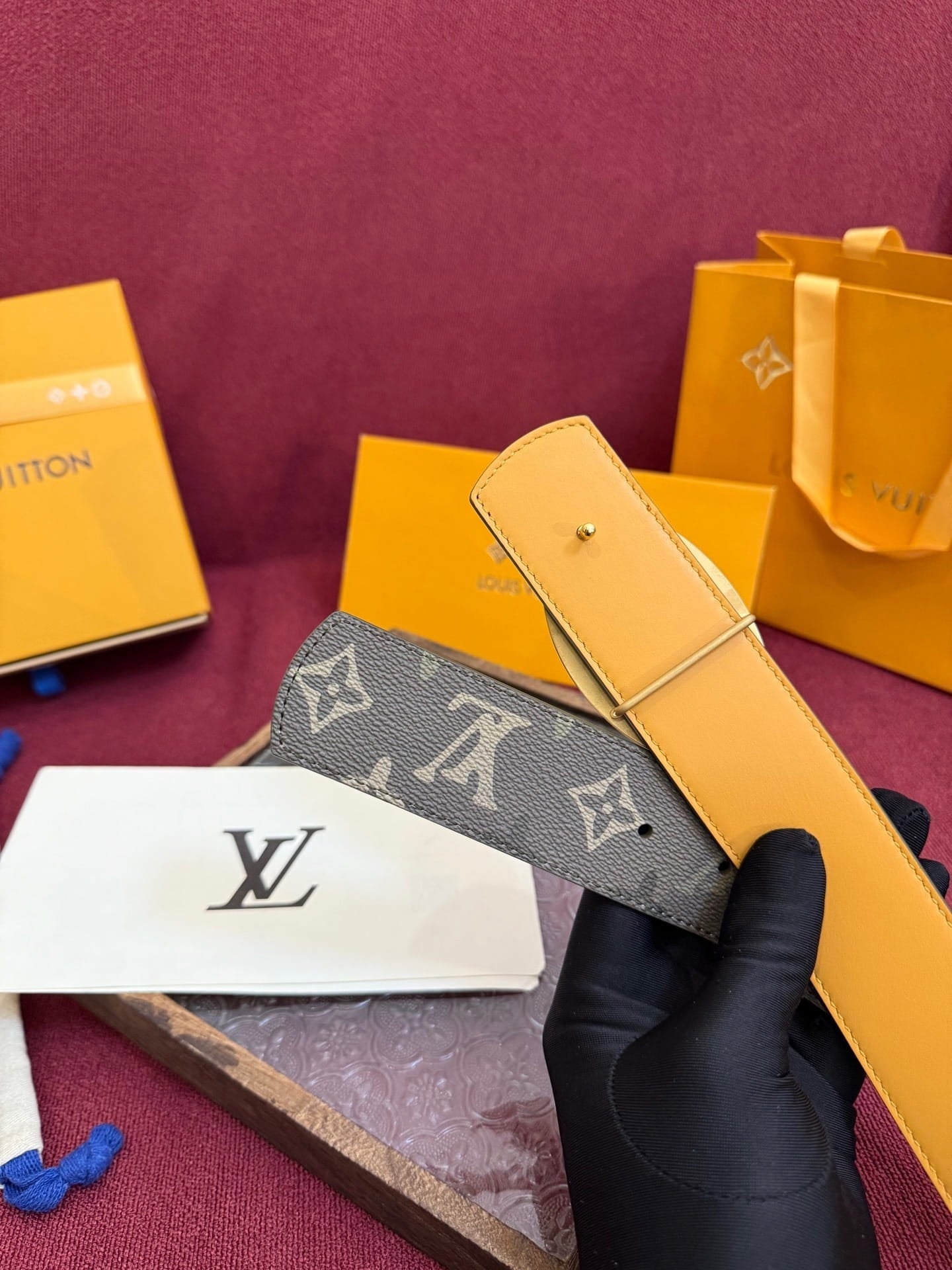 Louis Vuitton Eclipse Monogram Heritage 40mm Reversible Belt - Oval Gold Buckle