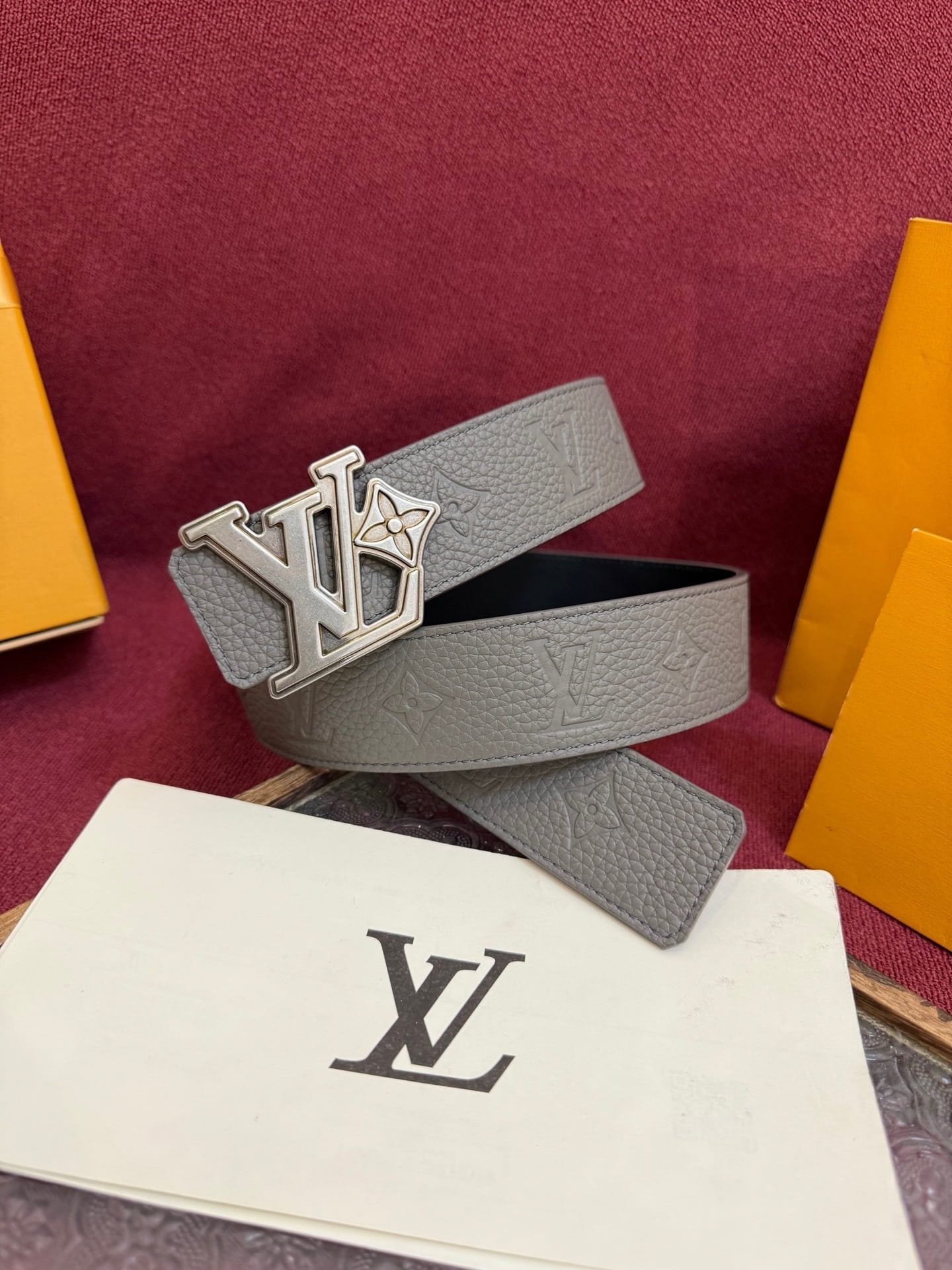 Louis Vuitton Grey Leather LV Monogram 40mm Reversible Belt - Sculptural Silver Buckle