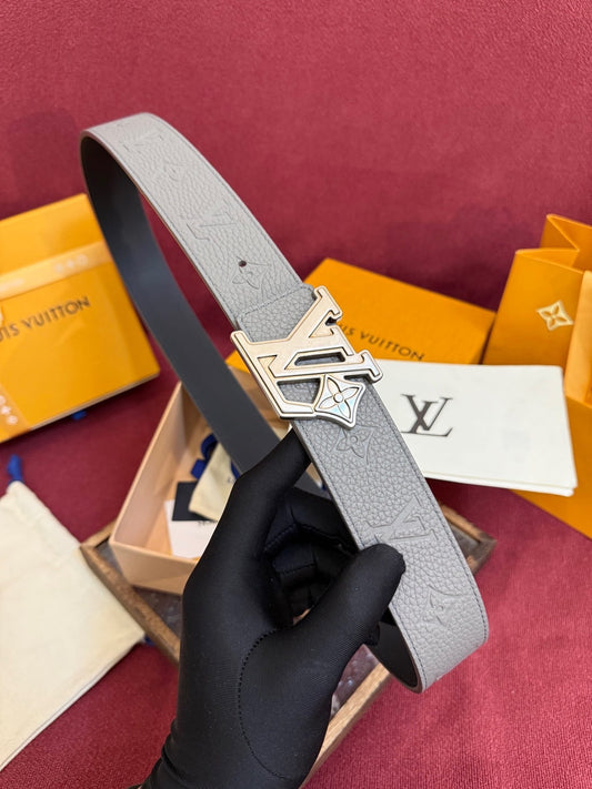 Louis Vuitton Grey Leather LV Monogram 40mm Reversible Belt - Sculptural Silver Buckle