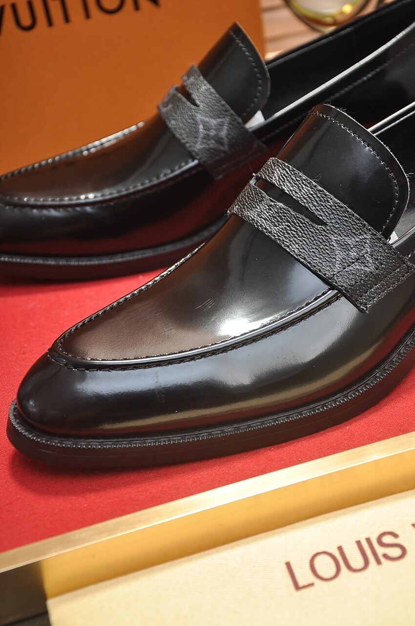Louis Vuitton Hockenheim Loafer – Black Glazed Calf Leather & Monogram Eclipse