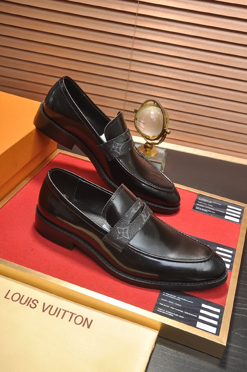 Louis Vuitton Hockenheim Loafer – Black Glazed Calf Leather & Monogram Eclipse